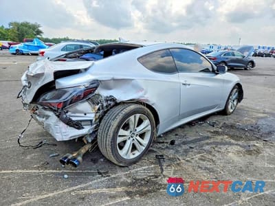 Trzecie zdjęcie samochodu z tyłu: 2011 HYUNDAI GENESIS COUPE 2.0T PREMIUM VIN:KMHHT6KD2BU045235 - miniatura