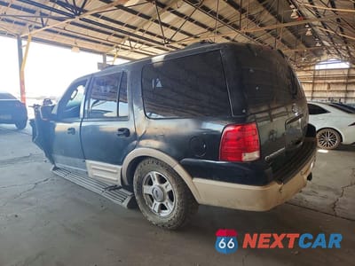 Drugie zdjęcie samochodu z przodu: 2004 FORD EXPEDITION EDDIE BAUER VIN:1FMPU17L14LA19018 - miniatura