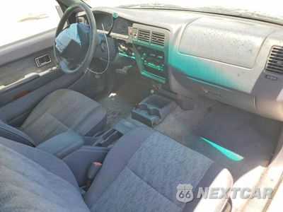 Zdjęcie 8 z 12 samochodu: 1998 TOYOTA TACOMA XTRACAB VIN:4TAVN52NXWZ057903 - miniatura