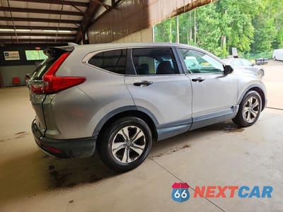 Trzecie zdjęcie samochodu z tyłu: 2018 HONDA CR-V LX VIN:2HKRW5H38JH415444 - miniatura