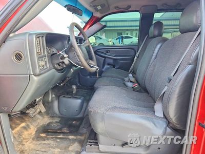 Zdjęcie 7 z 12 samochodu: 2000 CHEVROLET SILVERADO K2500 VIN:1GCGK29U2YE341926 - miniatura