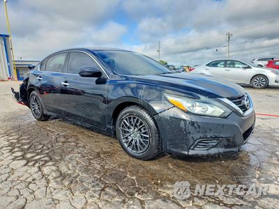 Czwarte zdjęcie samochodu z boku: 2016 NISSAN ALTIMA 2.5 S VIN:1N4AL3AP8GN366896 - miniatura