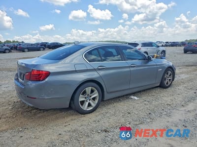 Trzecie zdjęcie samochodu z tyłu: 2013 BMW 528 I VIN:WBAXG5C53DD228570 - miniatura