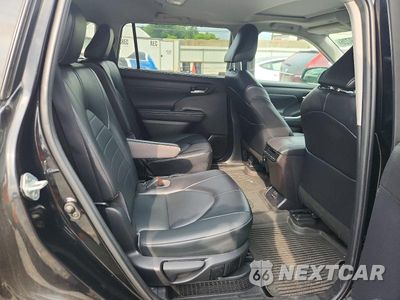 Zdjęcie 11 z 13 samochodu: 2022 TOYOTA HIGHLANDER HYBRID XLE VIN:5TDGBRCH9NS559243 - miniatura