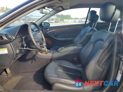 Zdjęcie 7 z 12 samochodu: 2007 MERCEDES-BENZ CLK 350 VIN:WDBTK56F47T086615 - miniatura