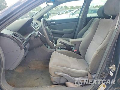 Zdjęcie 7 z 12 samochodu: 2004 HONDA ACCORD LX VIN:1HGCM56344A171299 - miniatura