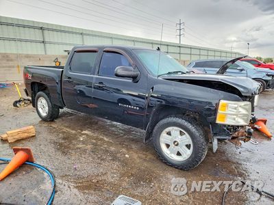 Czwarte zdjęcie samochodu z boku: 2010 CHEVROLET SILVERADO K1500 LT VIN:3GCRKSE33AG297620 - miniatura