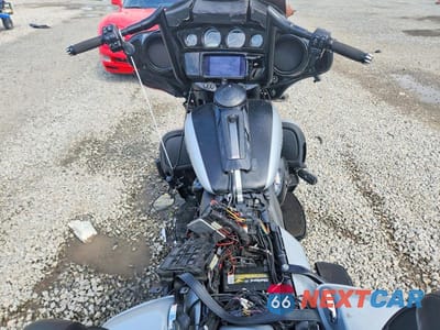 Zdjęcie 6 z 9 samochodu: 2020 HARLEY-DAVIDSON FLHTK VIN:1HD1KEF12LB634350 - miniatura