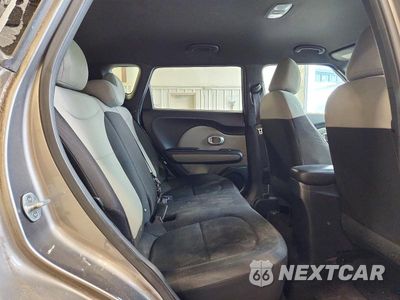 Zdjęcie 10 z 12 samochodu: 2017 KIA SOUL BASE VIN:KNDJN2A2XH7491097 - miniatura