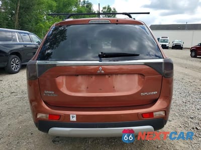 Zdjęcie 6 z 13 samochodu: 2015 MITSUBISHI OUTLANDER SE VIN:JA4AD3A35FZ008998 - miniatura