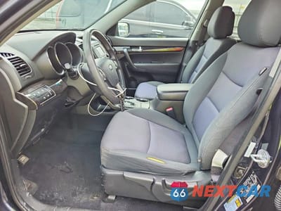 Zdjęcie 7 z 13 samochodu: 2013 KIA SORENTO LX VIN:5XYKT3A65DG339941 - miniatura