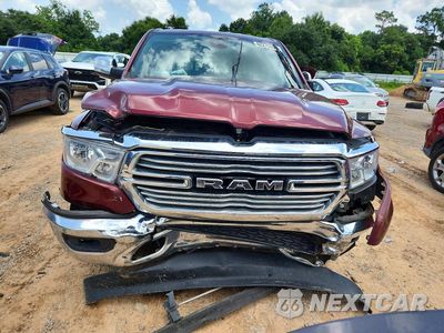 Piąte zdjęcie samochodu w środku: 2021 RAM 1500 BIG HORN/LONE STAR VIN:1C6RREFG4MN630330 - miniatura