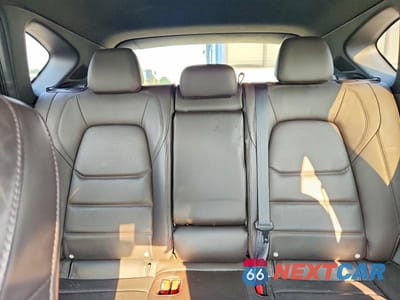 Zdjęcie 10 z 14 samochodu: 2023 MAZDA CX-5 SIGNATURE VIN:JM3KFBXY2P0215234 - miniatura
