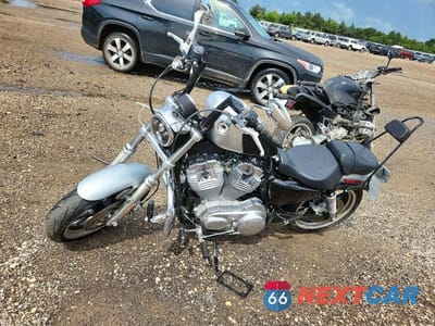 Trzecie zdjęcie samochodu z tyłu: 2014 HARLEY-DAVIDSON XL883 SUPERLOW VIN:1HD4CR213EC430709 - miniatura