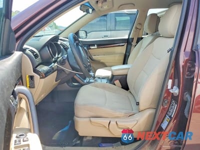 Zdjęcie 7 z 13 samochodu: 2013 KIA SORENTO LX VIN:5XYKT3A19DG336707 - miniatura