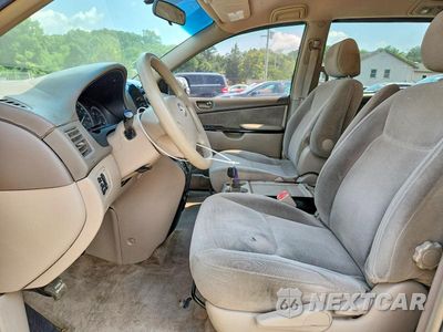 Zdjęcie 7 z 13 samochodu: 2005 TOYOTA SIENNA LE 8 PASSENGER VIN:5TDZA23C95S295920 - miniatura