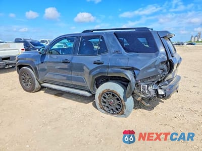 Drugie zdjęcie samochodu z przodu: 2025 TOYOTA 4RUNNER TRD OFF-ROAD PREMIUM VIN:JTEVA5BRXS5030930 - miniatura