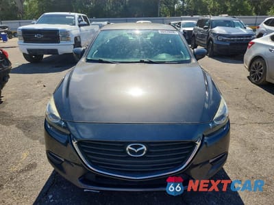 Piąte zdjęcie samochodu w środku: 2017 MAZDA 3 SPORT VIN:3MZBN1U78HM107634 - miniatura