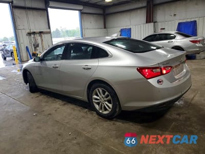 Drugie zdjęcie samochodu z przodu: 2016 CHEVROLET MALIBU LT VIN:1G1ZE5ST2GF220673 - miniatura