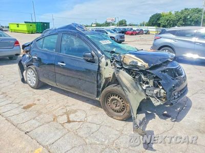 Czwarte zdjęcie samochodu z boku: 2012 NISSAN VERSA 1.6 S VIN:3N1CN7AP3CL873786 - miniatura