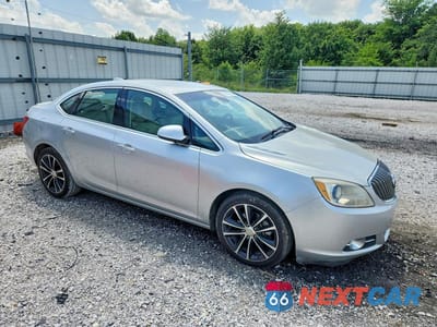 Czwarte zdjęcie samochodu z boku: 2016 BUICK VERANO SPORT TOURING VIN:1G4PW5SK8G4173093 - miniatura