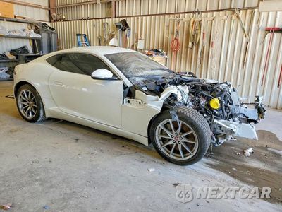 Czwarte zdjęcie samochodu z boku: 2021 JAGUAR F-TYPE VIN:SAJDD1GX8MCK74034 - miniatura