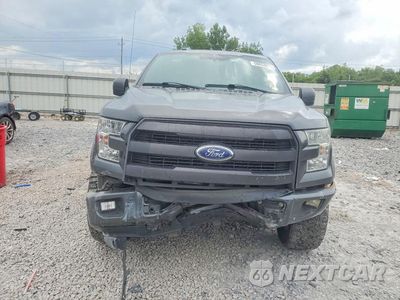 Piąte zdjęcie samochodu w środku: 2017 FORD F150 SUPERCREW VIN:1FTEW1EG7HFA66568 - miniatura