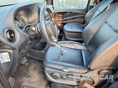 Zdjęcie 7 z 13 samochodu: 2018 MERCEDES-BENZ METRIS VIN:WD4PG2EE2J3407222 - miniatura