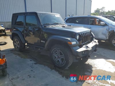 Czwarte zdjęcie samochodu z boku: 2019 JEEP WRANGLER SPORT VIN:1C4GJXAG8KW618117 - miniatura