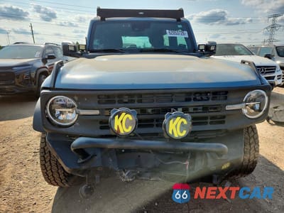 Piąte zdjęcie samochodu w środku: 2023 FORD BRONCO BASE VIN:1FMDE5CH3PLB01636 - miniatura