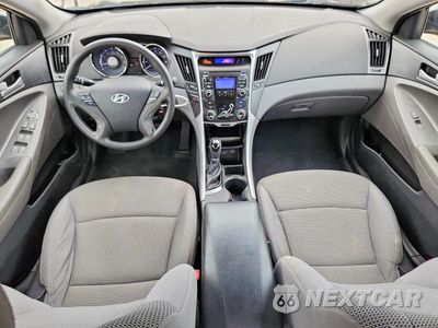 Zdjęcie 8 z 13 samochodu: 2011 HYUNDAI SONATA GLS VIN:5NPEB4AC1BH269856 - miniatura