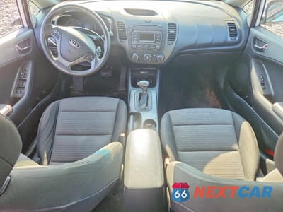 Zdjęcie 8 z 12 samochodu: 2015 KIA FORTE LX VIN:KNAFX4A67F5355286 - miniatura