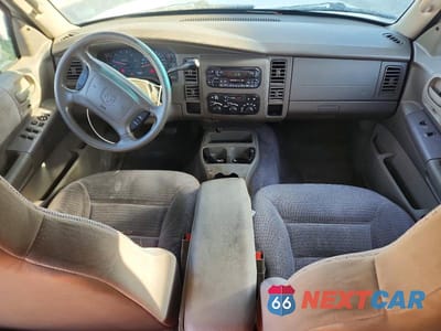 Zdjęcie 8 z 13 samochodu: 2003 DODGE DURANGO SLT VIN:1D4HR48N23F505770 - miniatura