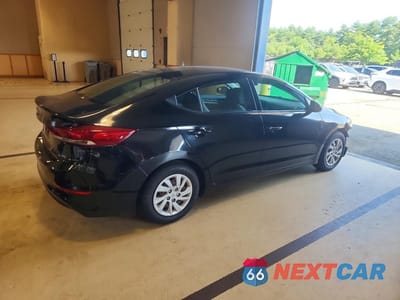Trzecie zdjęcie samochodu z tyłu: 2018 HYUNDAI ELANTRA SE VIN:5NPD74LF9JH274869 - miniatura