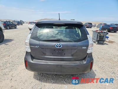 Zdjęcie 6 z 12 samochodu: 2013 TOYOTA PRIUS V TWO VIN:JTDZN3EU9D3222269 - miniatura