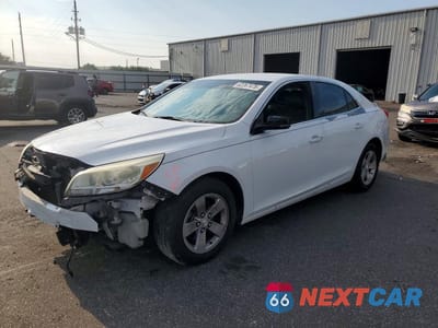 2015 CHEVROLET MALIBU 1LT 1G11C5SL8FU117108 - główne zdjęcie licytacji z USA - miniatura