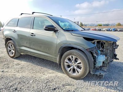 Czwarte zdjęcie samochodu z boku: 2014 TOYOTA HIGHLANDER XLE VIN:5TDJKRFH9ES038721 - miniatura