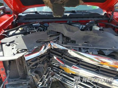 Zdjęcie 11 z 13 samochodu: 2017 CHEVROLET SILVERADO K1500 LT VIN:1GCVKREC6HZ324830 - miniatura