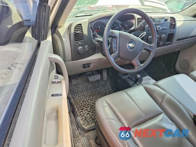 Zdjęcie 8 z 12 samochodu: 2011 CHEVROLET SILVERADO K2500 HEAVY DUTY VIN:1GC0KVCG5BF229578 - miniatura
