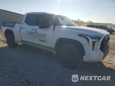 Czwarte zdjęcie samochodu z boku: 2024 TOYOTA TUNDRA SR5 VIN:5TFLA5DA5RX155920 - miniatura