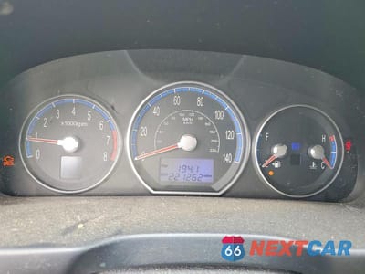 Zdjęcie 9 z 13 samochodu: 2008 HYUNDAI SANTA FE GLS VIN:5NMSG13DX8H180592 - miniatura