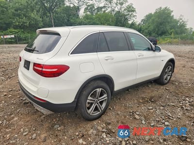 Trzecie zdjęcie samochodu z tyłu: 2019 MERCEDES-BENZ GLC 350E VIN:WDC0G5EB0KF563398 - miniatura