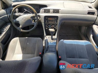 Zdjęcie 8 z 12 samochodu: 2000 TOYOTA CAMRY LE VIN:JT2BG22K5Y0460029 - miniatura