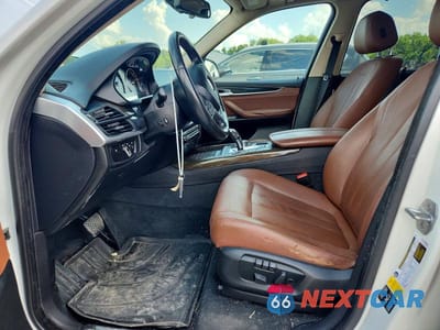 Zdjęcie 7 z 12 samochodu: 2016 BMW X5 XDRIVE35I VIN:5UXKR0C50G0S90383 - miniatura