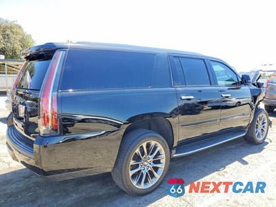 Trzecie zdjęcie samochodu z tyłu: 2020 CADILLAC ESCALADE ESV LUXURY VIN:1GYS3HKJ3LR236883 - miniatura