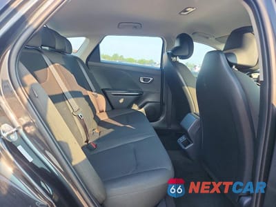Zdjęcie 10 z 12 samochodu: 2026 KIA K4 LXS VIN:3KPFT4DE0TE301944 - miniatura