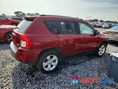 Trzecie zdjęcie samochodu z tyłu: 2012 JEEP COMPASS LATITUDE VIN:1C4NJCEA8CD539355 - miniatura