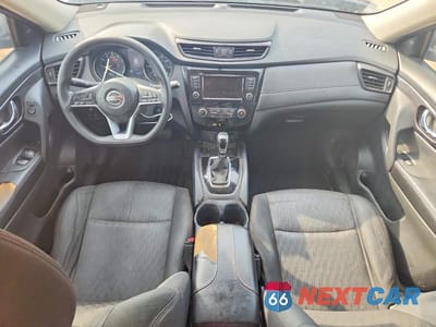 Zdjęcie 8 z 13 samochodu: 2018 NISSAN ROGUE S VIN:5N1AT2MT1JC732595 - miniatura