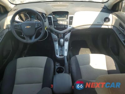Zdjęcie 8 z 12 samochodu: 2013 CHEVROLET CRUZE LS VIN:1G1PA5SH0D7309212 - miniatura