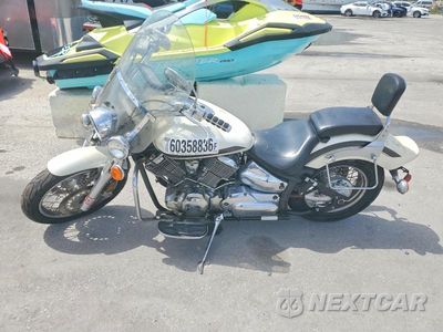 Trzecie zdjęcie samochodu z tyłu: 2002 YAMAHA XVS1100 A VIN:JYAVP11E72A030168 - miniatura